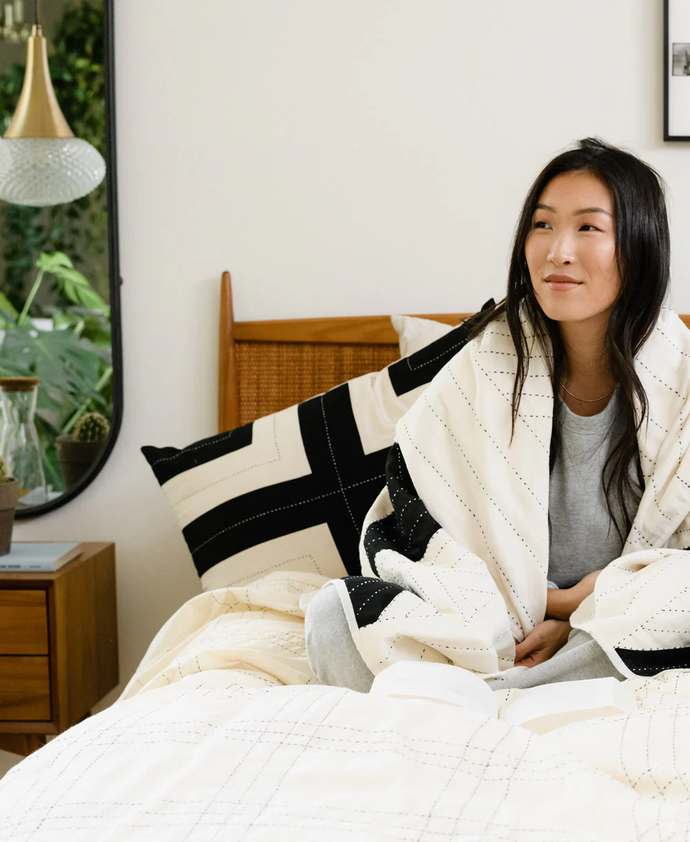 Interlock Lumbar Pillow - Image 3