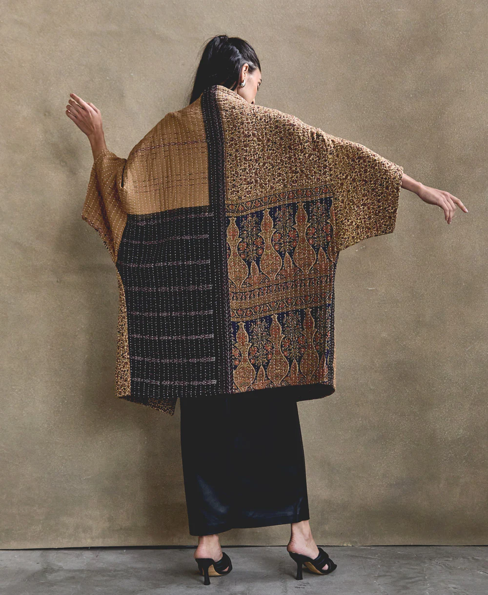 Kantha Cocoon Quilted Jacket - No. 240524 - Image 4