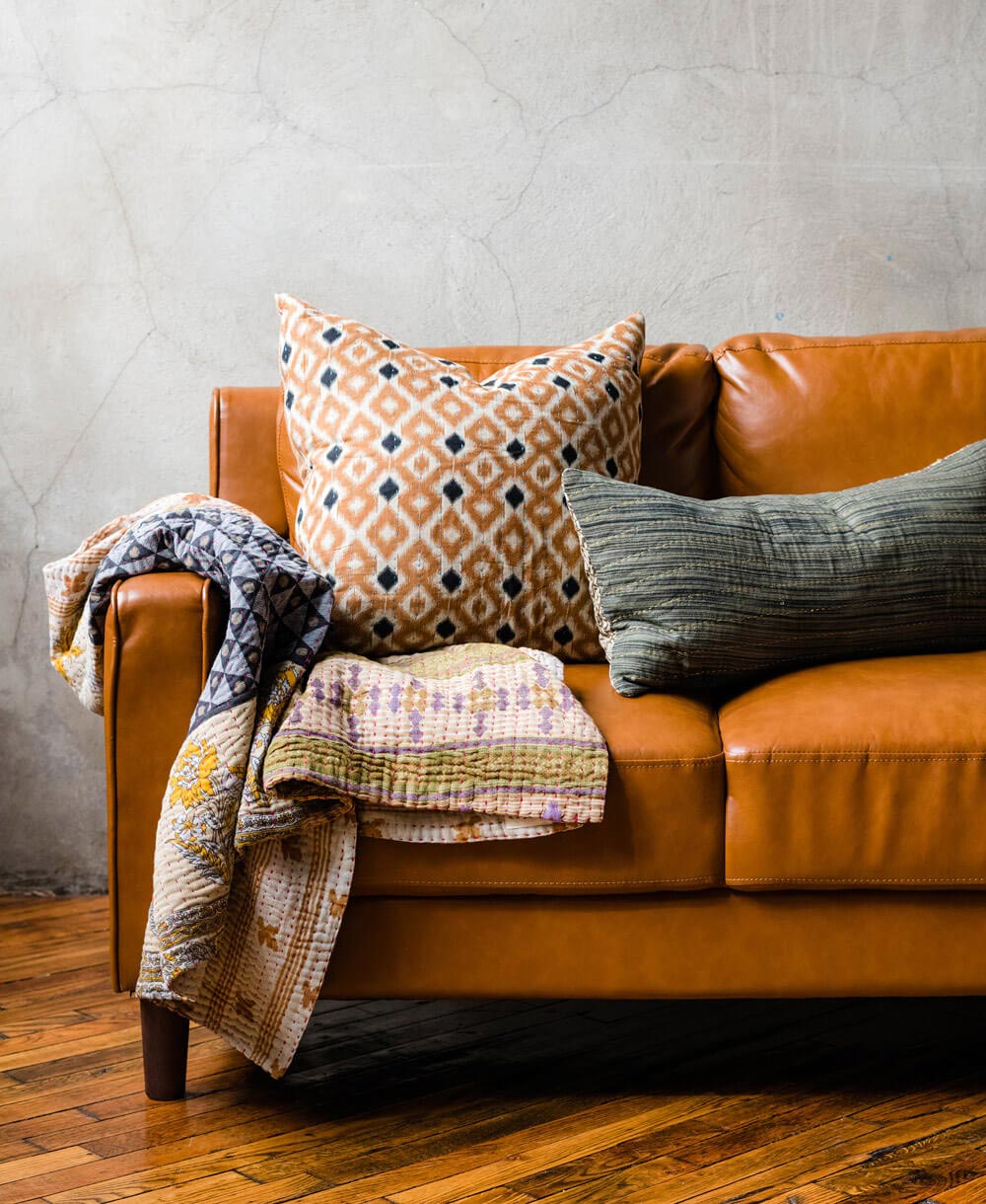 Kantha Throw Pillow - No. 240309 - Image 4