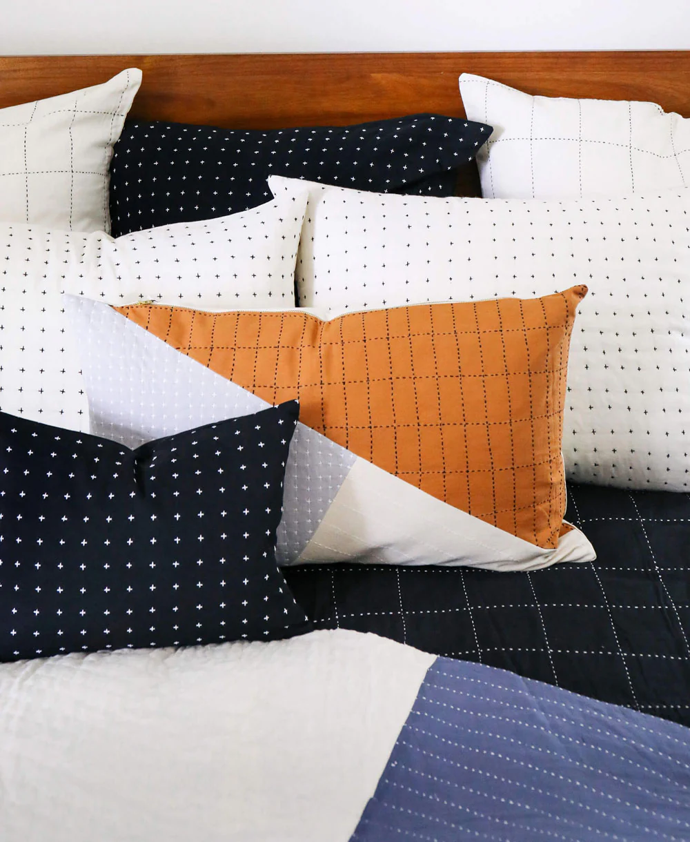 Naari Colorblock Lumbar Pillow - Image 4
