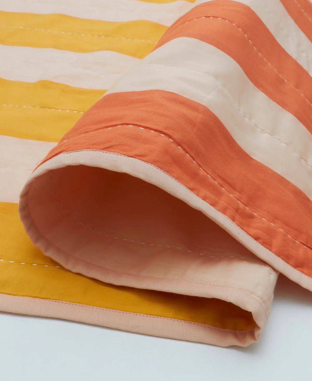 Offset Patchwork Quilt - Pink - Image 4