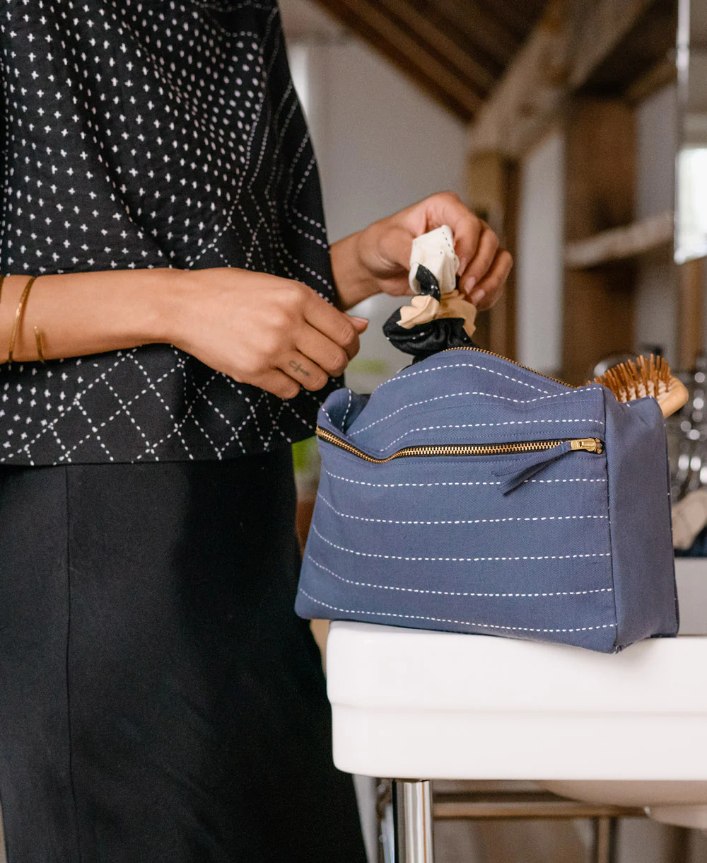 Pin-Stitch Large Toiletry Bag - Slate - Image 2