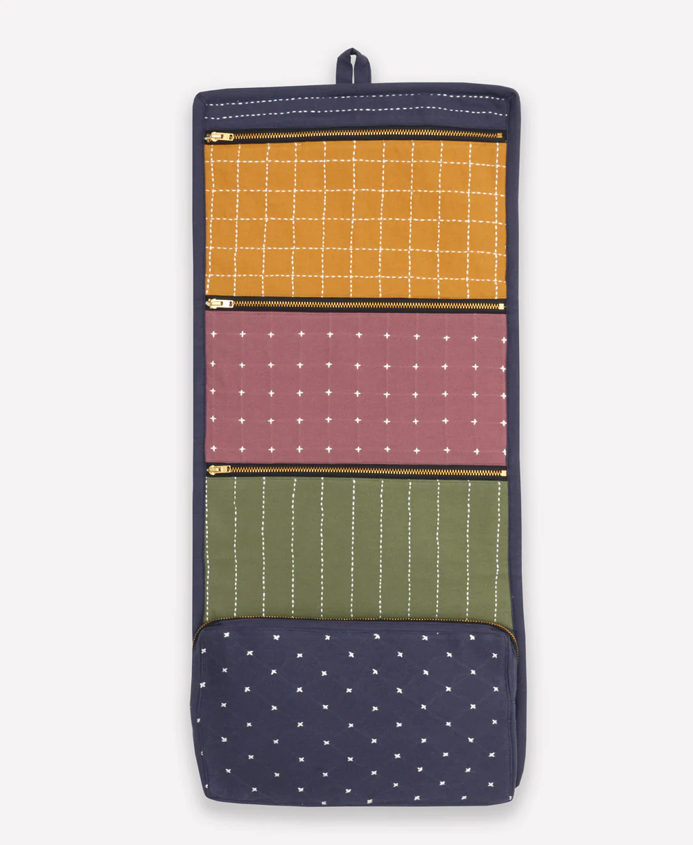 Travel Organizer - Berry - Image 2