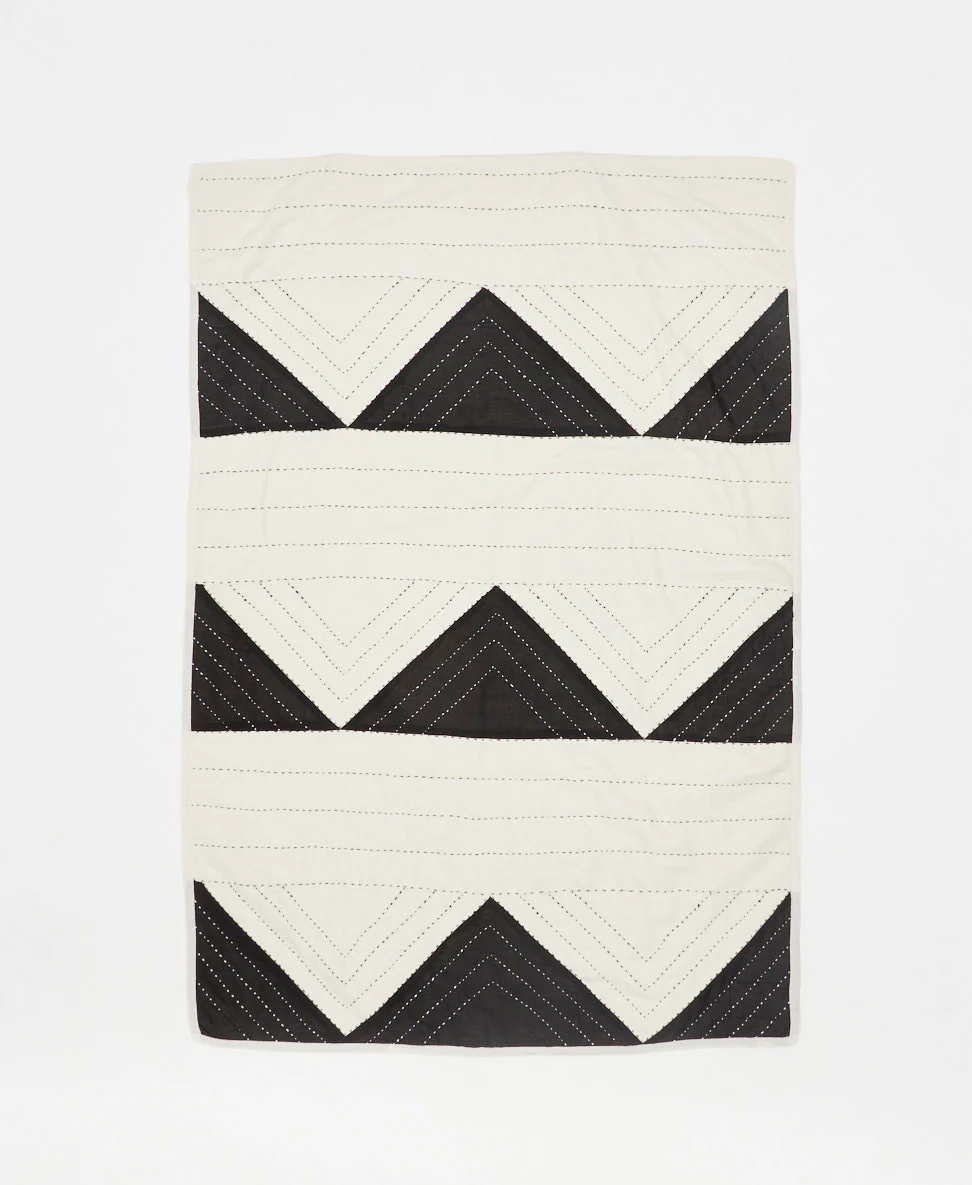 Triangle Baby Quilt - Image 12
